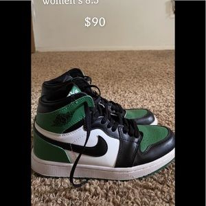 Jordan 1s pine green